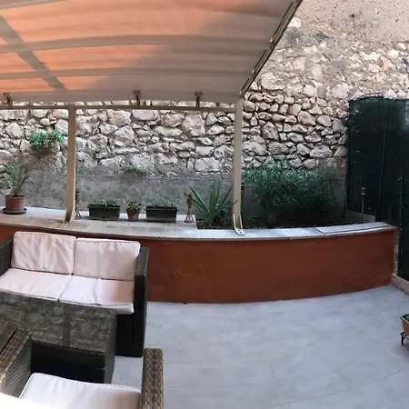 Garden Wine
